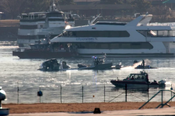 Pope Francis offers condolences after deadly midair collision near Washington, DC — By: Catholic News Agency