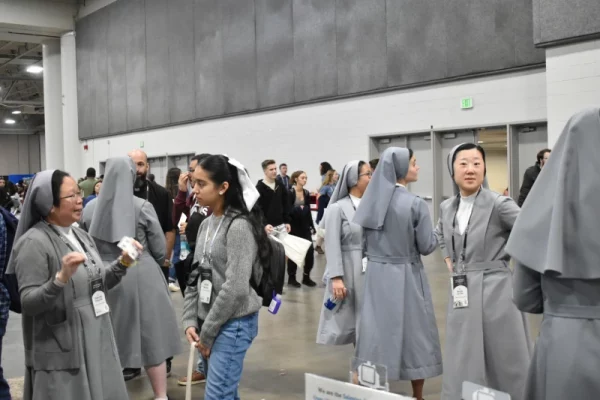 Survey reveals common threads behind final vows of 2024’s professed religious — By: Catholic News Agency